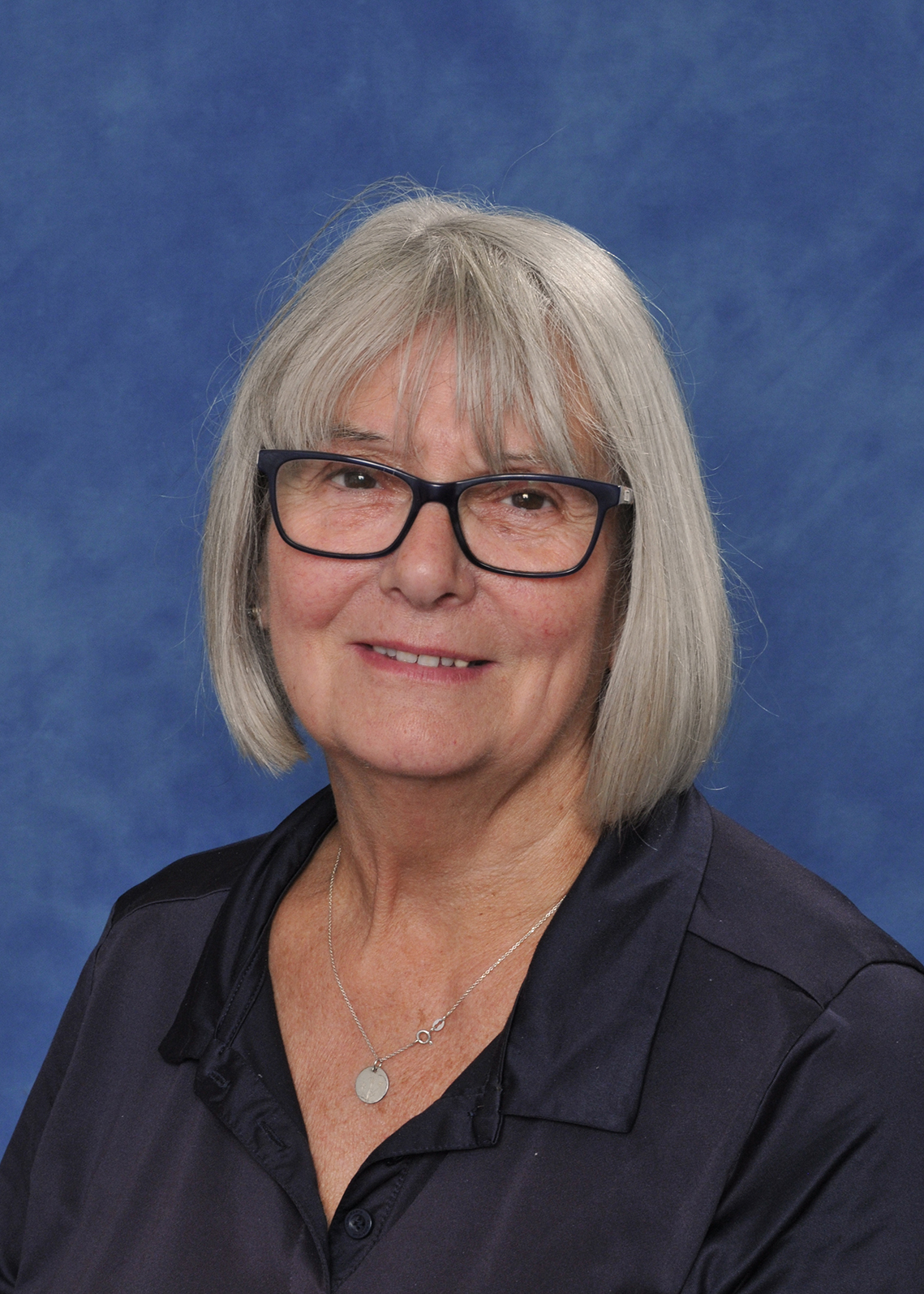 Mrs Linda Seymour